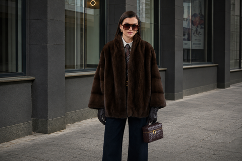 Why Italian Craftsmanship Matters in Luxury Outerwear: The Difference You Can Feel