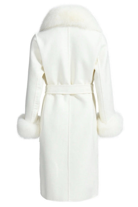 White cashmere coat with fur